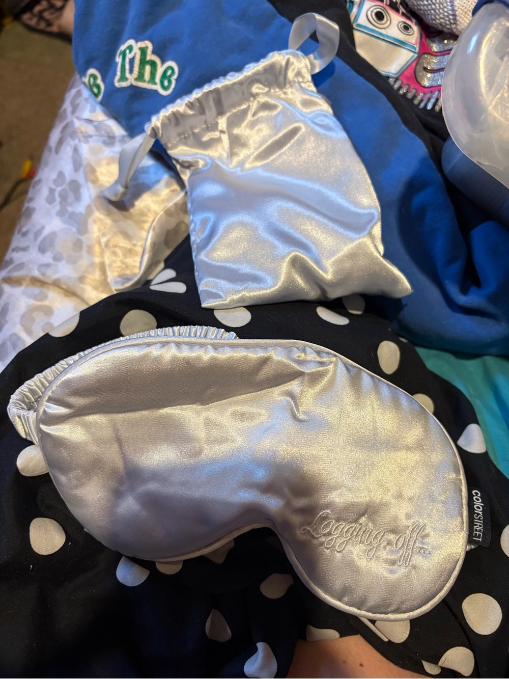 Color Street Silver Satin Sleep Mask and Pouch